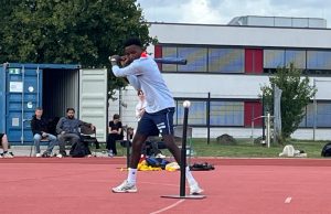 Schüler beim Flagbaseball.