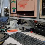 Das Bild zeigt die Konstruktion eines Lautsprechers am PC.