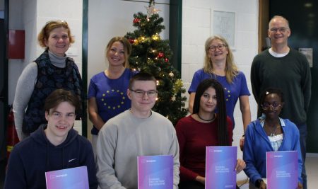 Europass-Übergabe nach Erasmus+-Praktikum in Polen